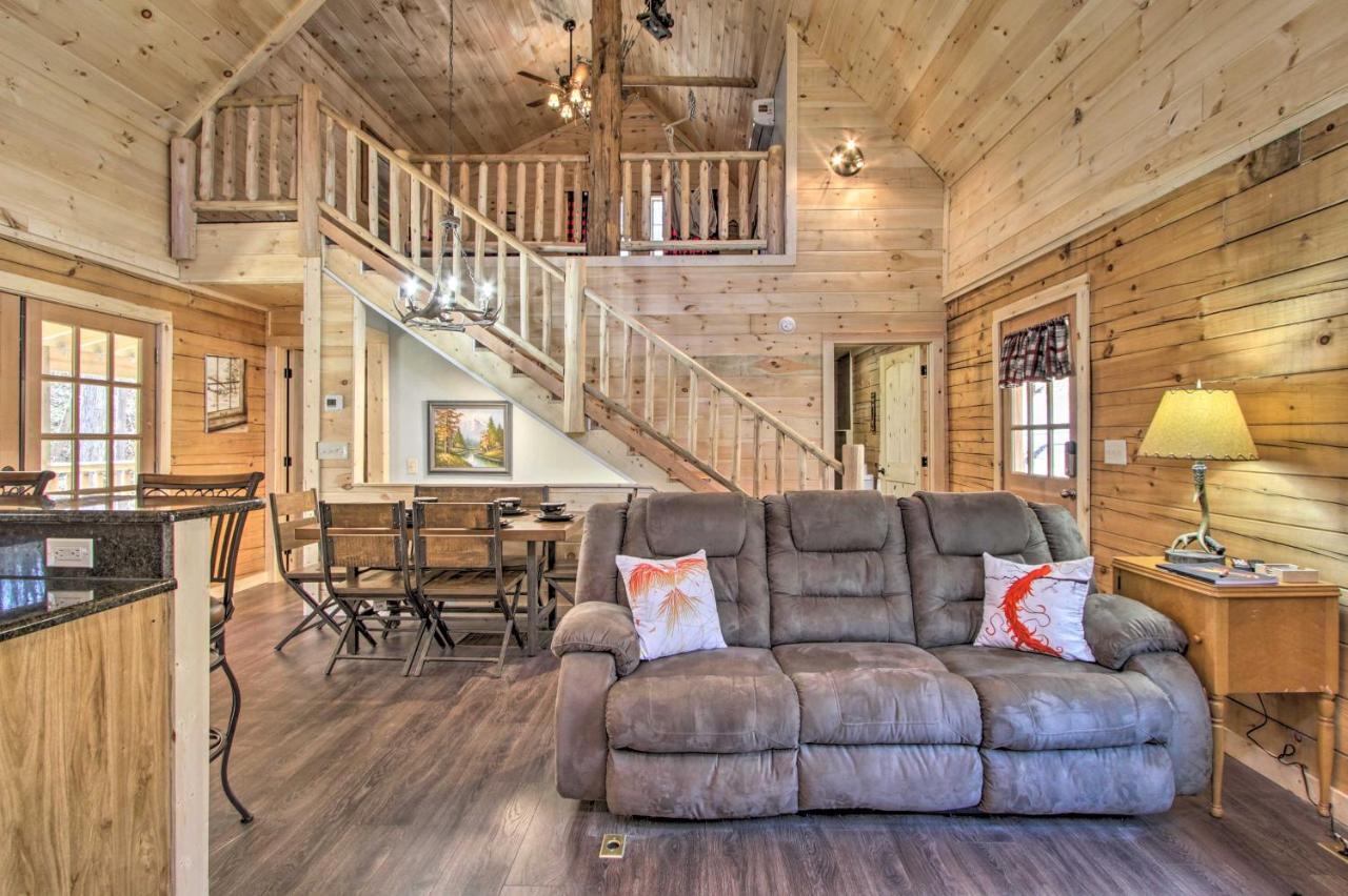 The Phoenix Cabin With Hot Tub In Gatlinburg! Exterior photo