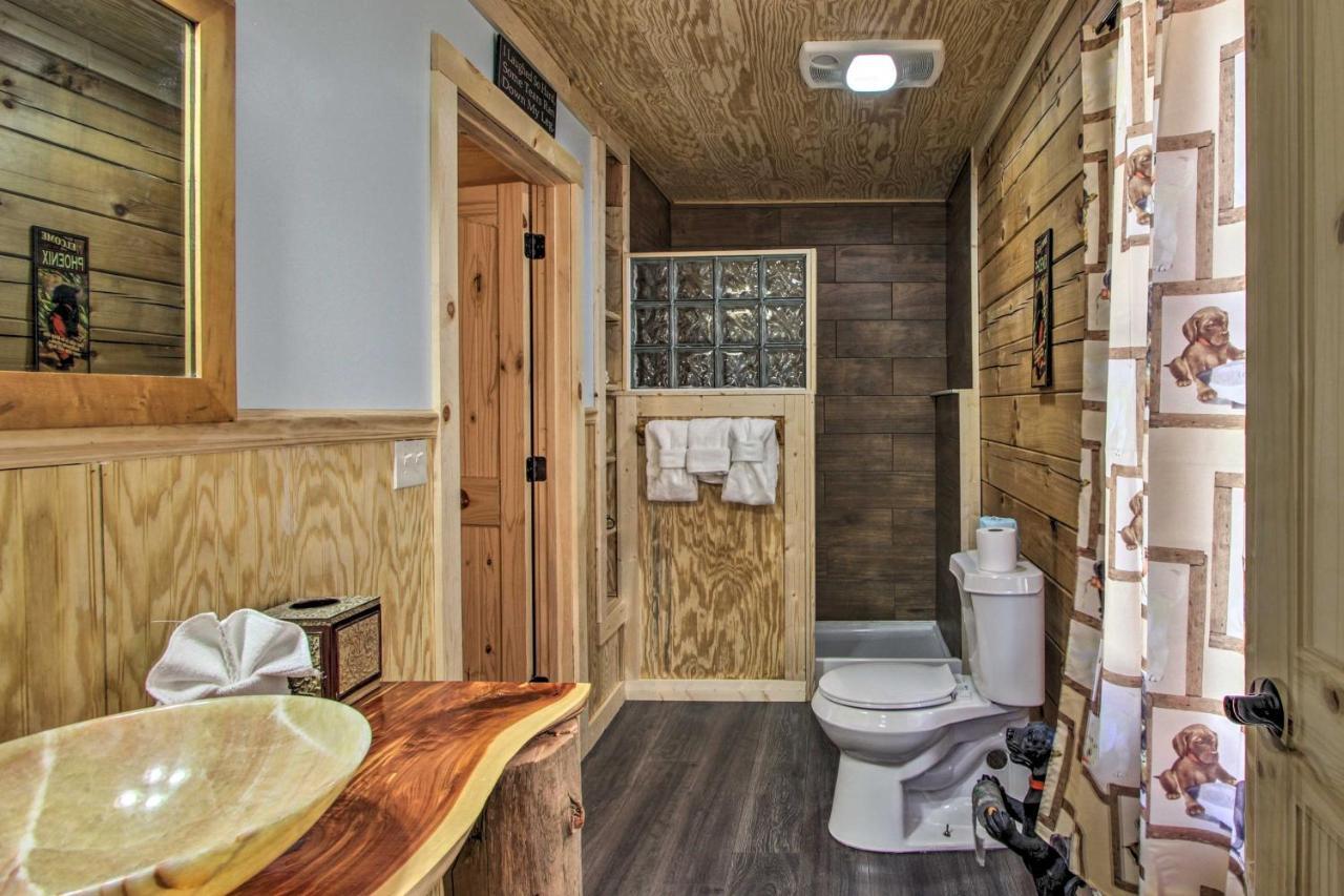 The Phoenix Cabin With Hot Tub In Gatlinburg! Exterior photo